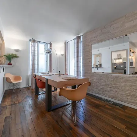 Le Duplex - Grand Appartement Centre Ville Avec Parking Prive Vichy Exterior foto